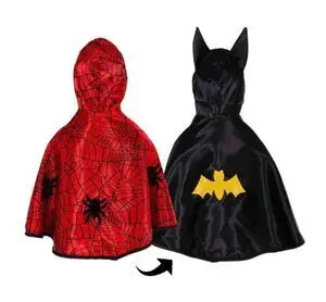 Capa de Bebé Reversible Araña y Murciélago