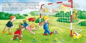 Jakob, Sofie, Leo Und Ihr Neuer Freund Spielen Fußball
