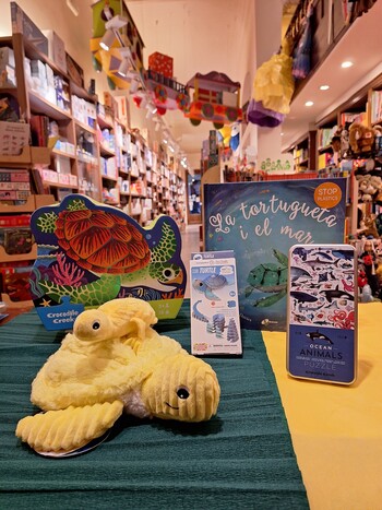  Exploring the Ocean: Bücher und Spielzeug für kleine Meeresliebhaber