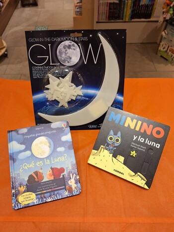 Wir feiern das Jubiläum der Mondlandung mit Büchern und Spielzeug für kleine Astronauten